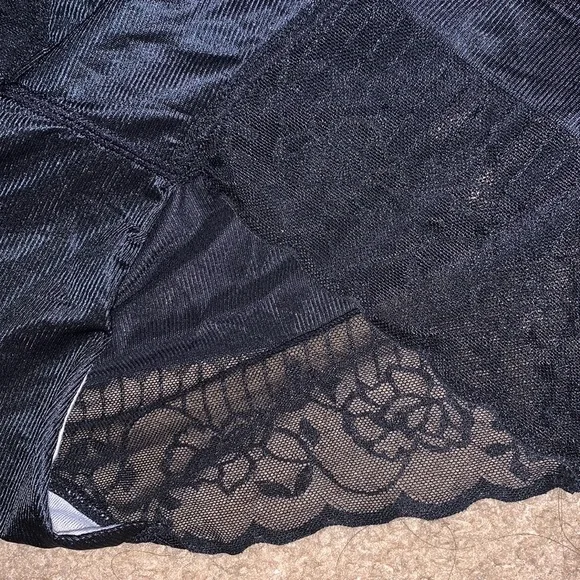 Bodysuit - Picture 3 of 4